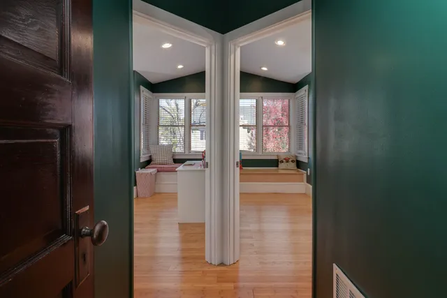 $239,900 | 601 East Grove Street, Bloomington, IL 61701