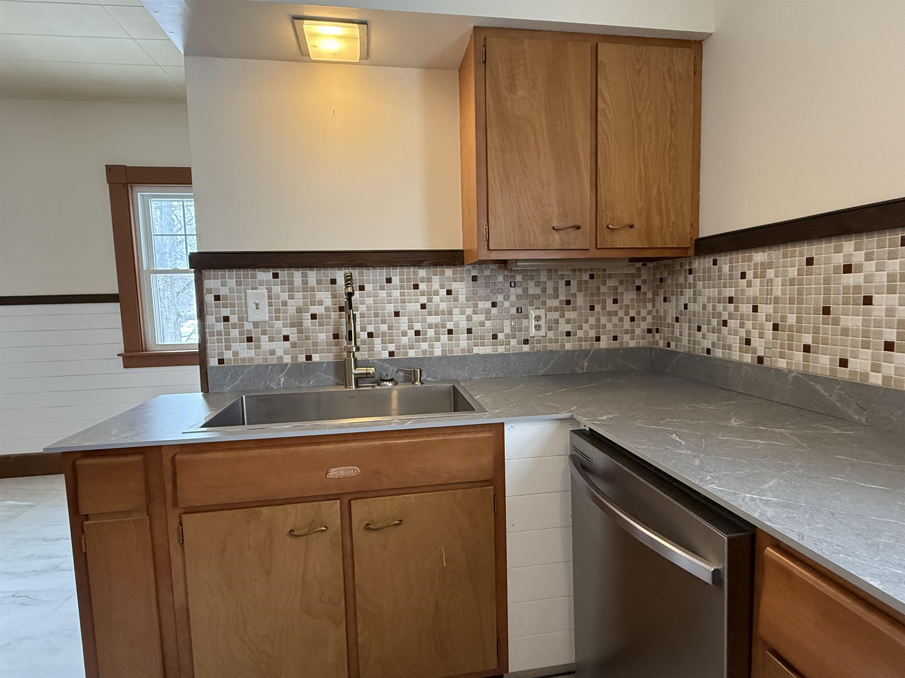 278 Highway 4 Enfield, NH 03748 - Photo 13 of 50