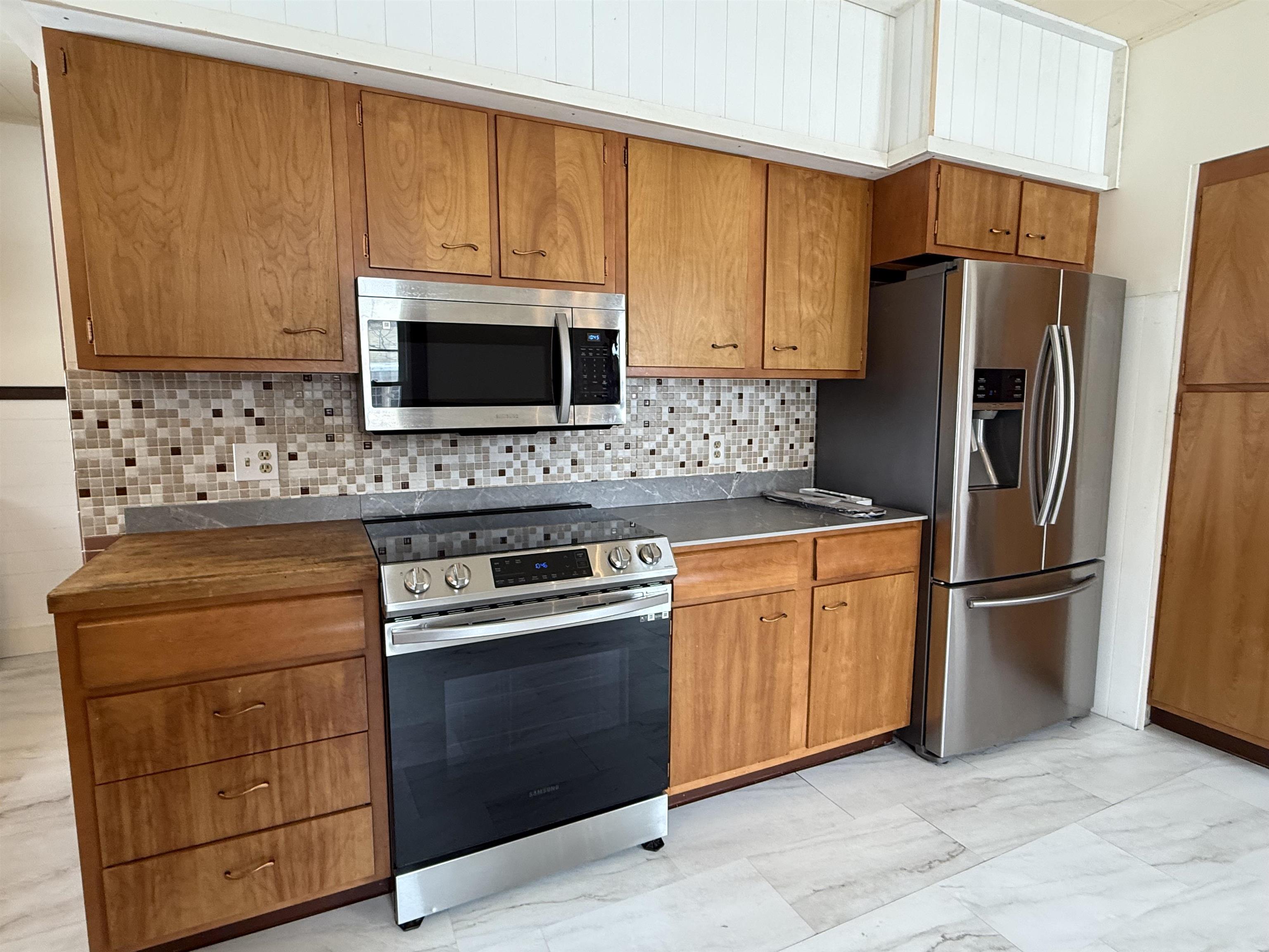 278 Highway 4 Enfield, NH 03748 - Photo 3 of 50