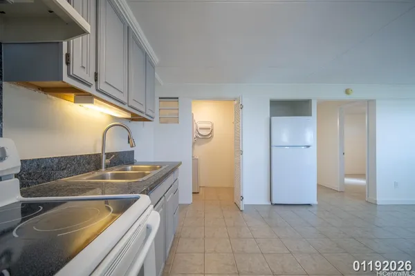 $2,500 | 1535 Ala Amoamo Street, Unit DOWNSTAIRS, Honolulu, HI 96819
