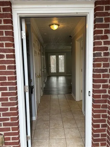 a view of gallery with hallway