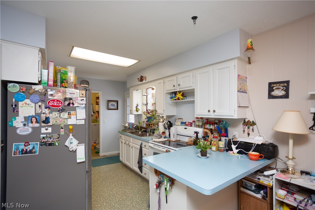 4081 Copley Road Akron, OH 44321 - Photo 2 of 29