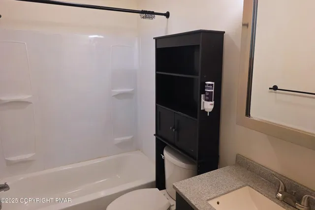 $1,850 | 21 Mountain Drive, Unit 101, Mount Pocono, PA 18344