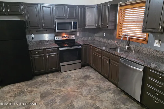 $1,850 | 21 Mountain Drive, Unit 101, Mount Pocono, PA 18344