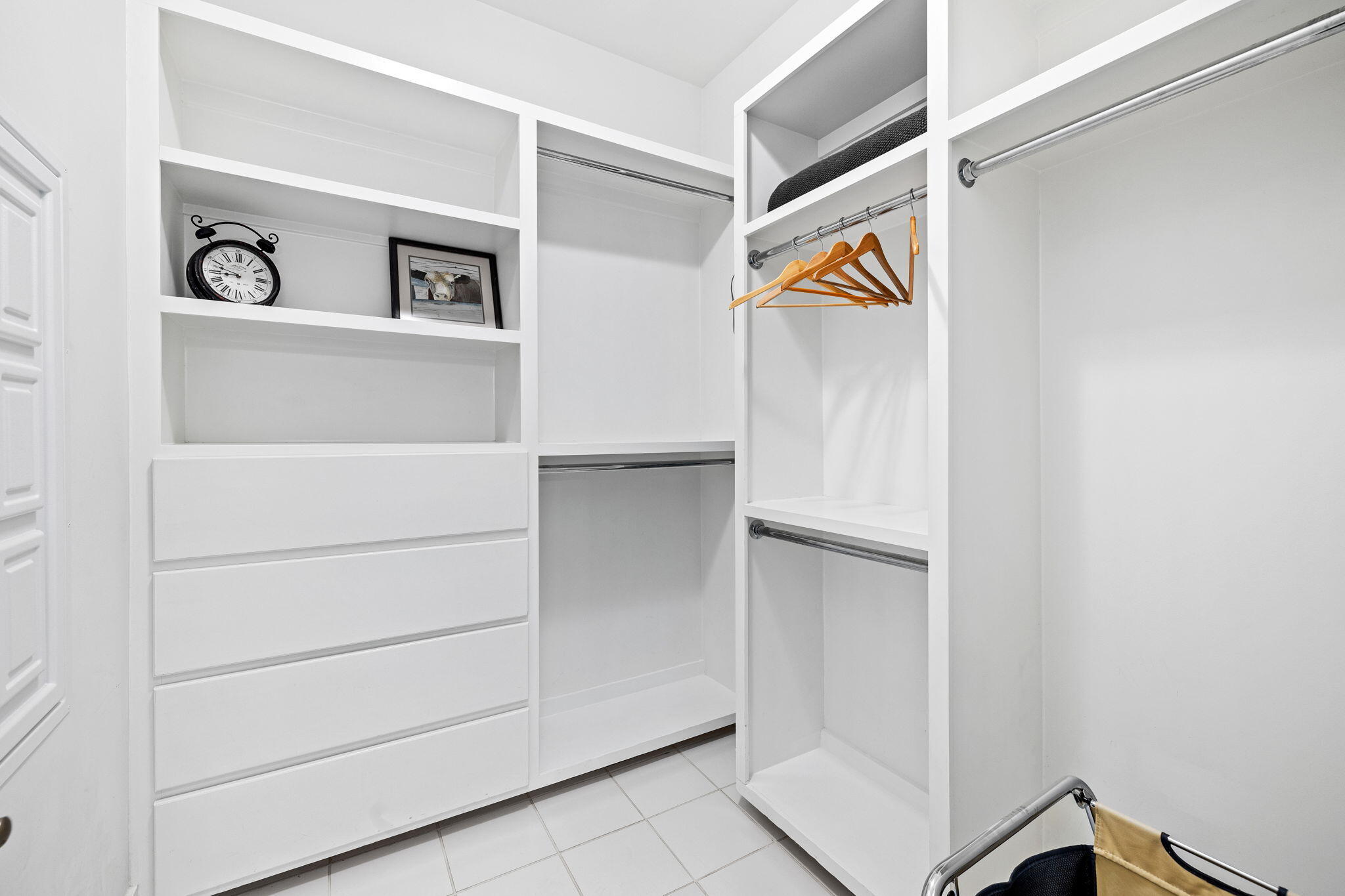 27 Matt's Way Santa Rosa Beach, FL 32459 - Photo 42 of 67 a view of walk in closet