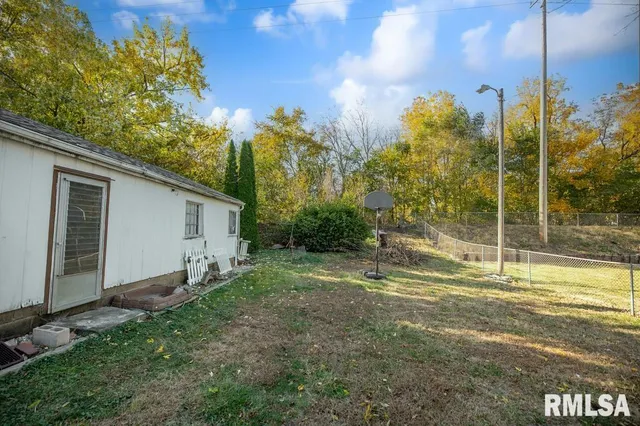 $45,000 | 476 Baxter Court, Canton, IL 61520