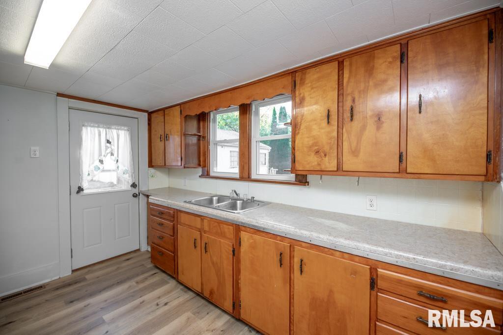 476 Baxter Court Canton, IL 61520 - Photo 5 of 26