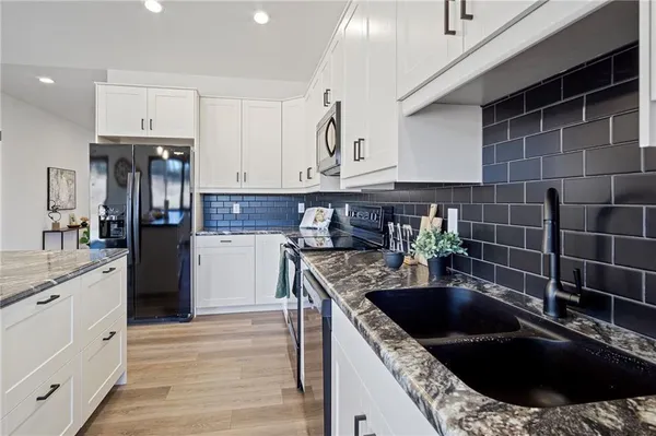 $299,900 | 3357 Iris Drive, Eau Claire, WI 54703
