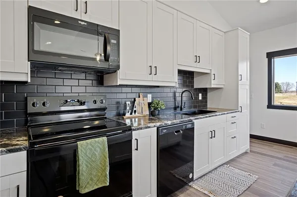 $299,900 | 3357 Iris Drive, Eau Claire, WI 54703