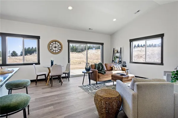 $299,900 | 3357 Iris Drive, Eau Claire, WI 54703
