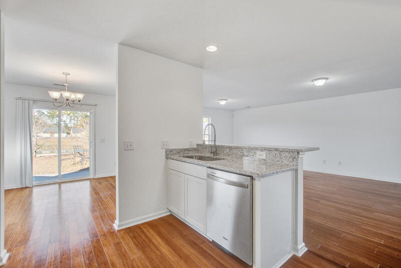 167 Brittondale Road Summerville, SC 29485 - Photo 6 of 19 167 (11)