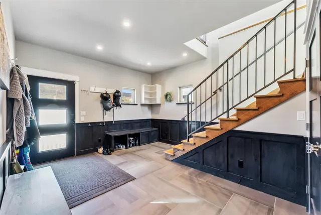 a view of entryway and hall