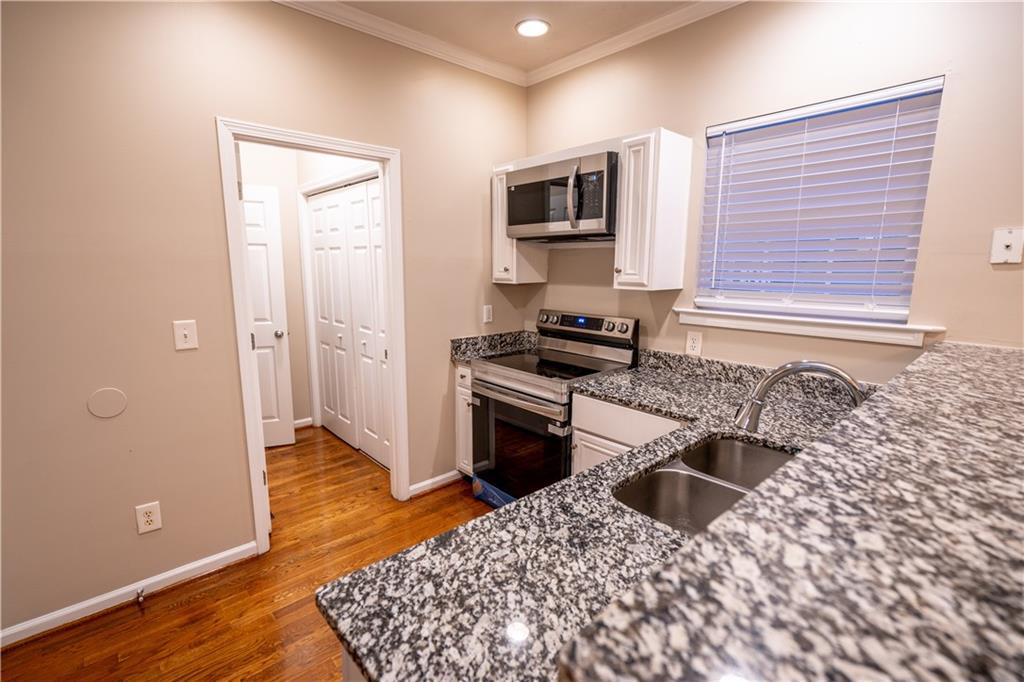 1188 Ira Street Southwest Atlanta, GA 30310 - Photo 17 of 35