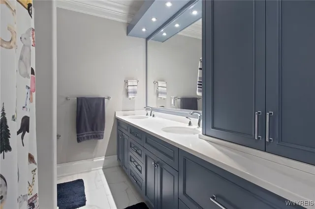 $2,600,000 | 5558 Herons Glen, Clarence, NY 14031