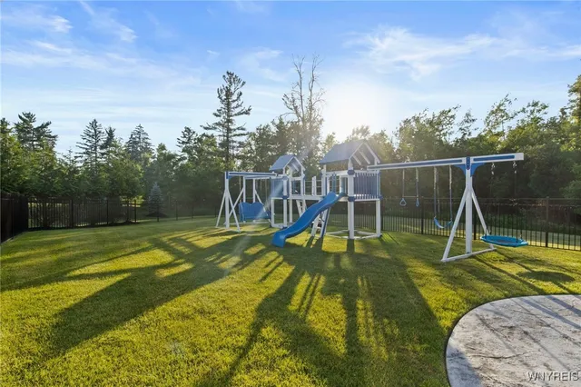 $2,600,000 | 5558 Herons Glen, Clarence, NY 14031