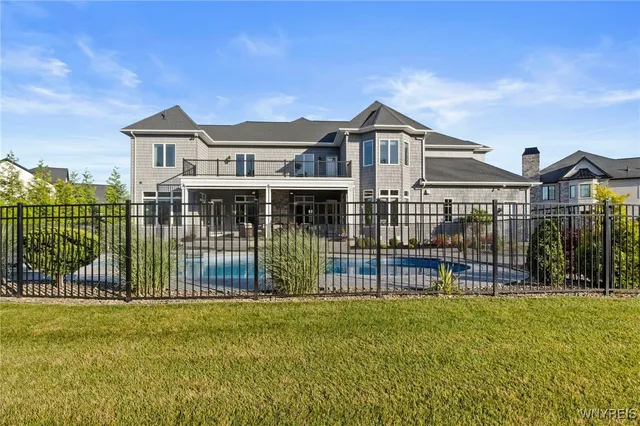 $2,600,000 | 5558 Herons Glen, Clarence, NY 14031