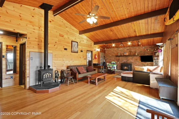 $259,000 | 214 Mockingbird Trail, Bushkill, PA 18324