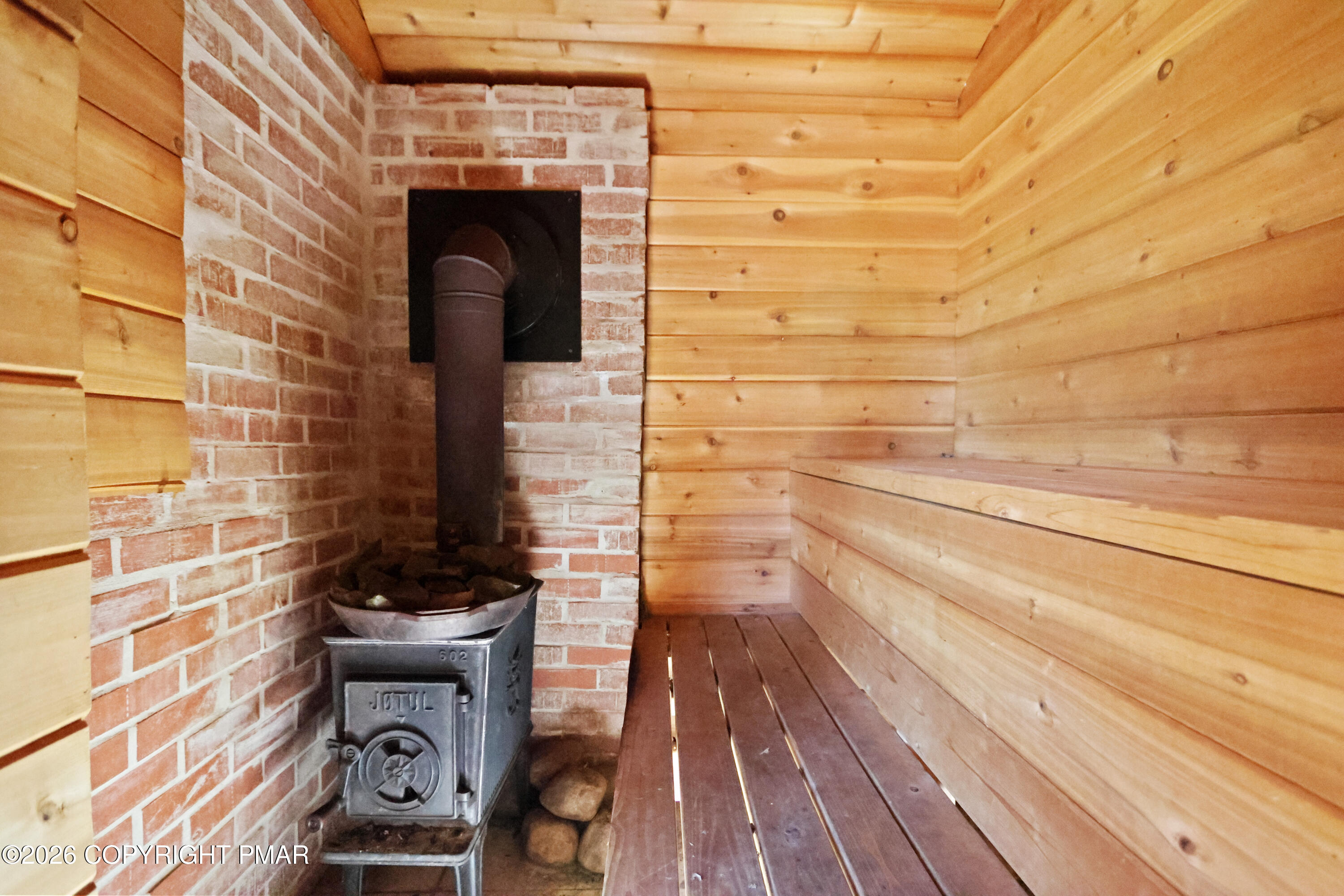 214 Mockingbird Trail Bushkill, PA 18324 - Photo 23 of 41 a picture of a brick wall