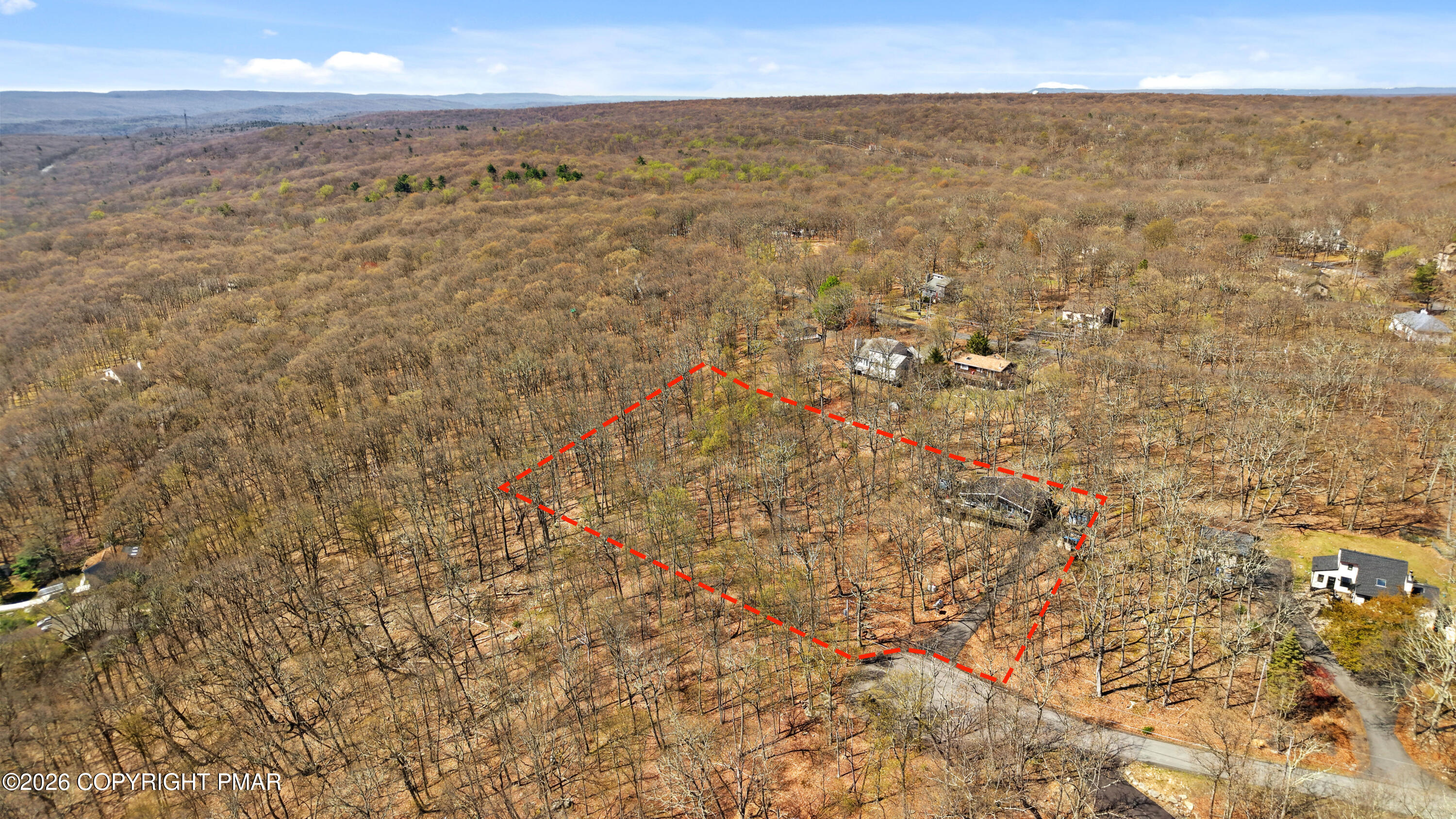214 Mockingbird Trail Bushkill, PA 18324 - Photo 26 of 41 a view of city and ocean