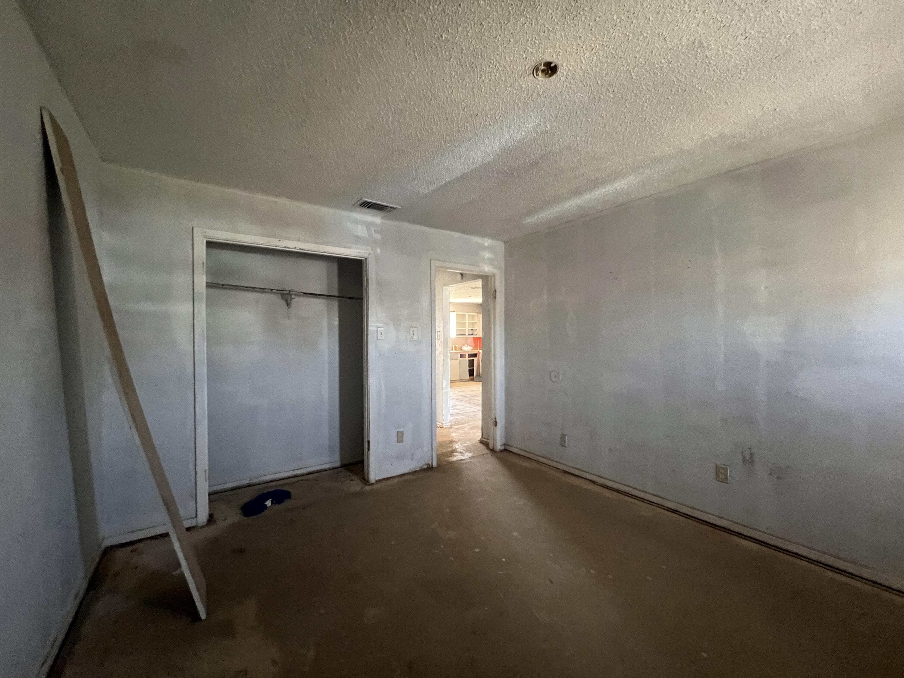 1309 32nd Street Lubbock, TX 79411 - Photo 16 of 28 an empty room with windows