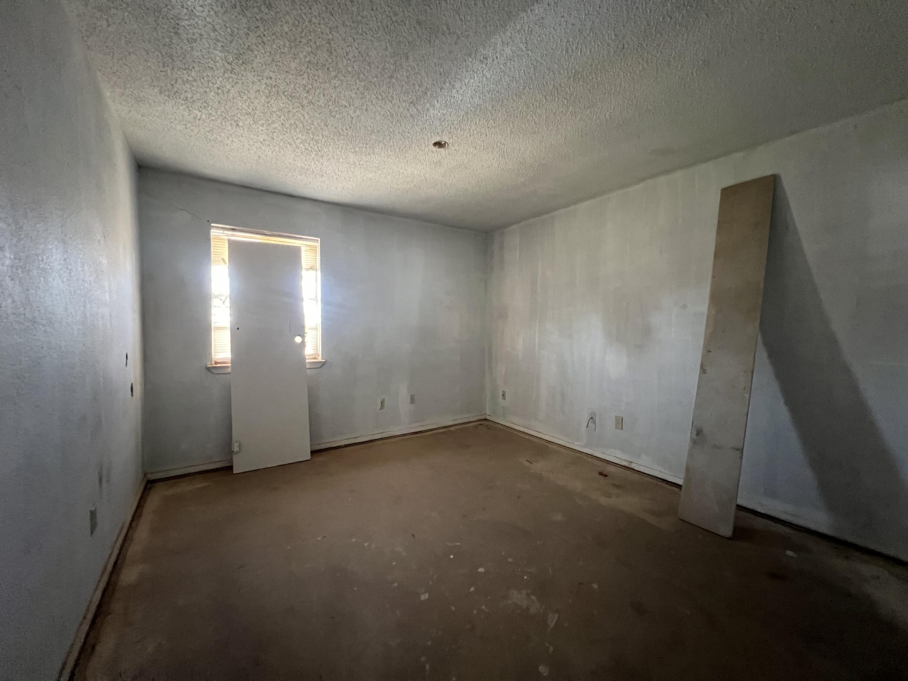 1309 32nd Street Lubbock, TX 79411 - Photo 17 of 28