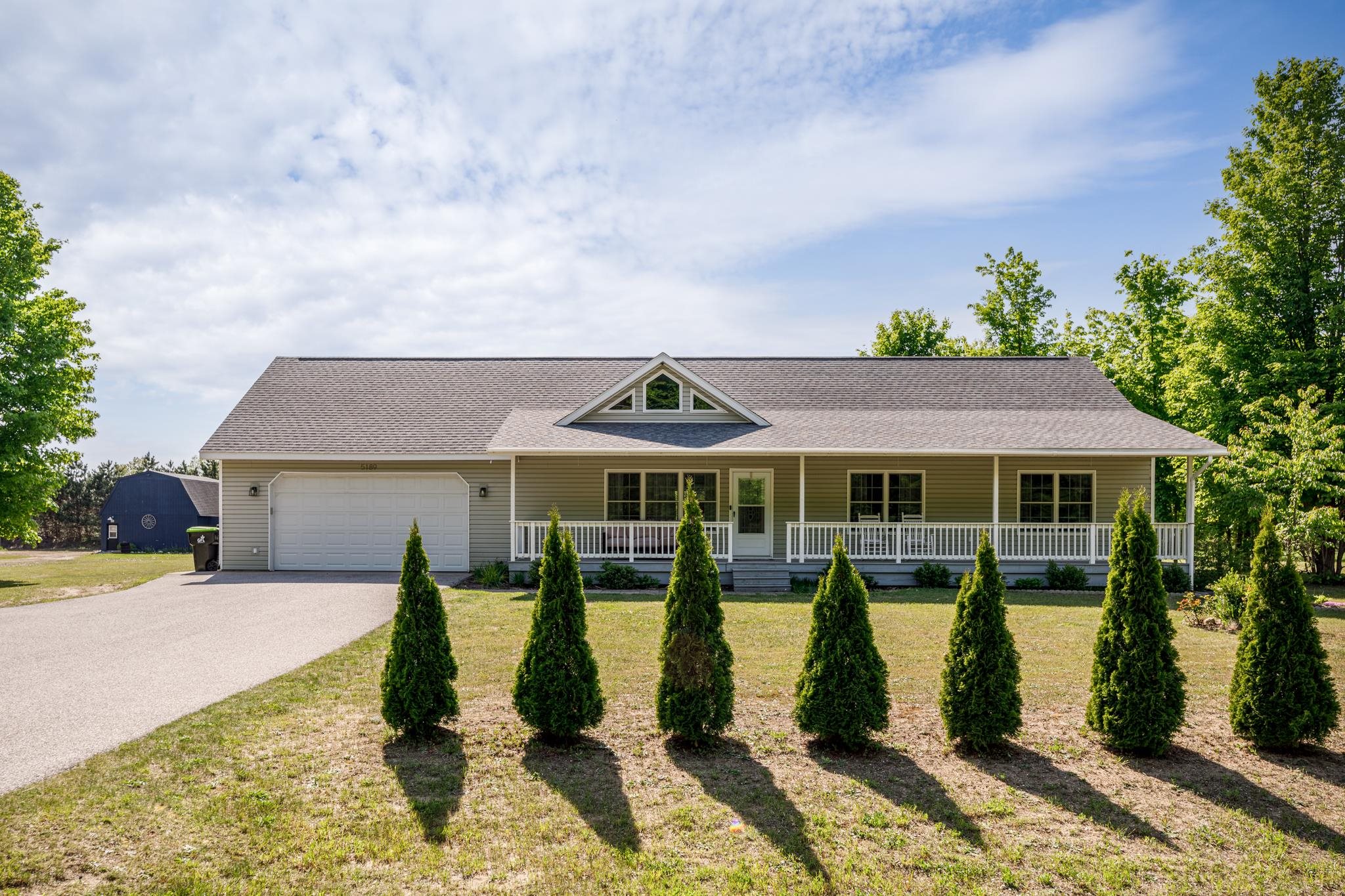 5189 Goodrick Road Traverse City, MI 49684 - Photo 1 of 60 1911628.JPG