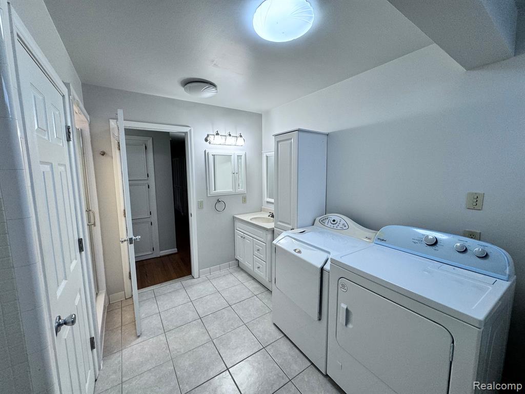 2365 Walton Boulevard Rochester, MI 48309 - Photo 19 of 40