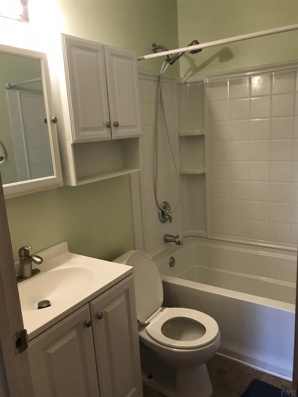 200 Berry Road Pensacola, FL 32507 - Photo 7 of 10