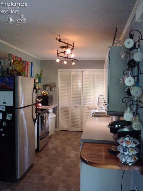 1850 Snyder Road Willard, OH 44890 - Photo 4 of 10 Gallery Image 4
