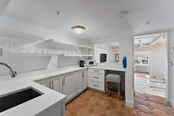$5,200 | 235 Sunrise Avenue, Unit 1109, Palm Beach, FL 33480