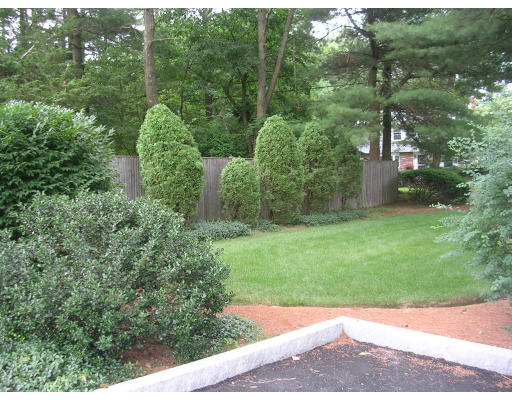 2 Maplewood Road Medfield, MA 02052 - Photo 10 of 12 Gallery Image 10