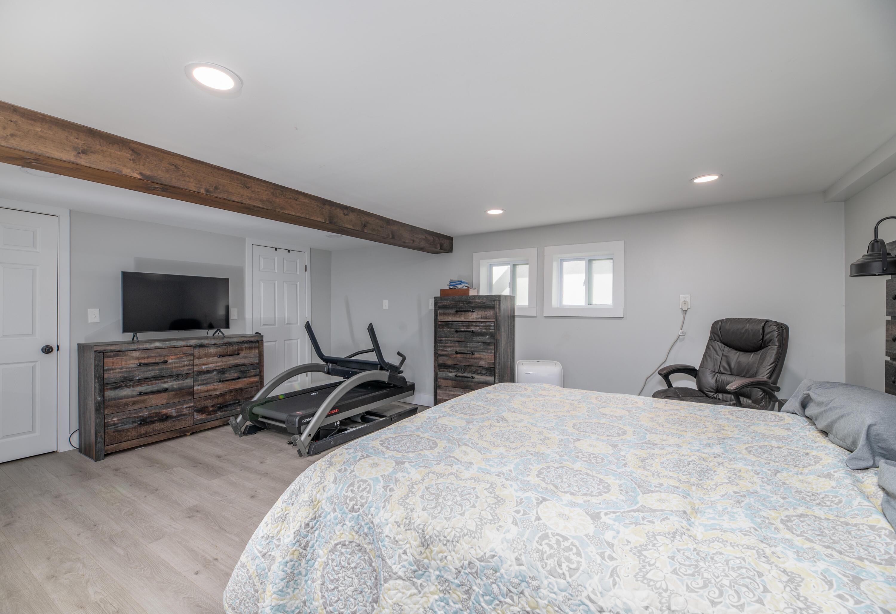 324 Hanson Road South China, ME 04358 - Photo 23 of 34 Interior8