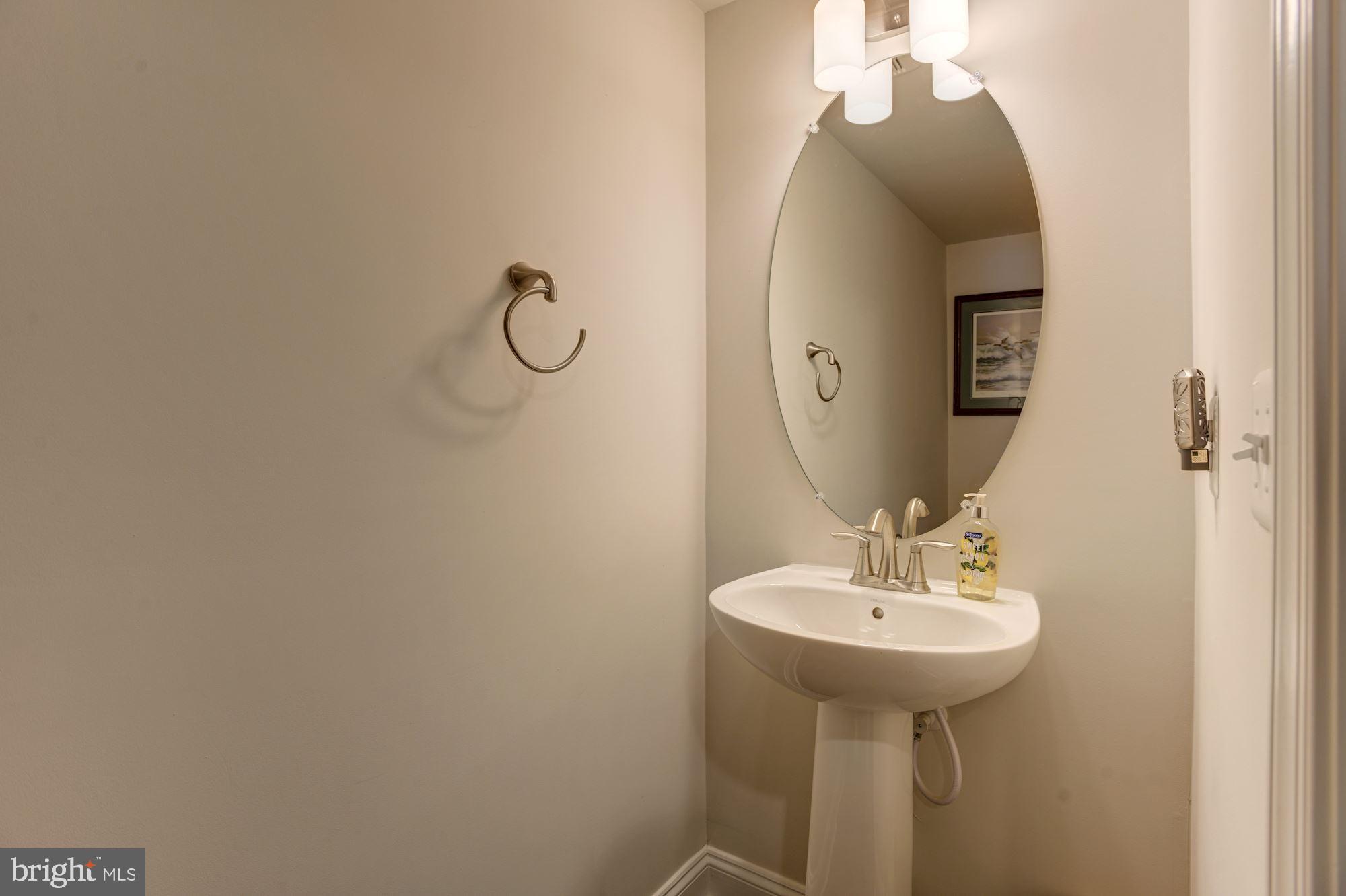 1228 Gaston Road Aberdeen, MD 21001 - Photo 9 of 37 Powder Room