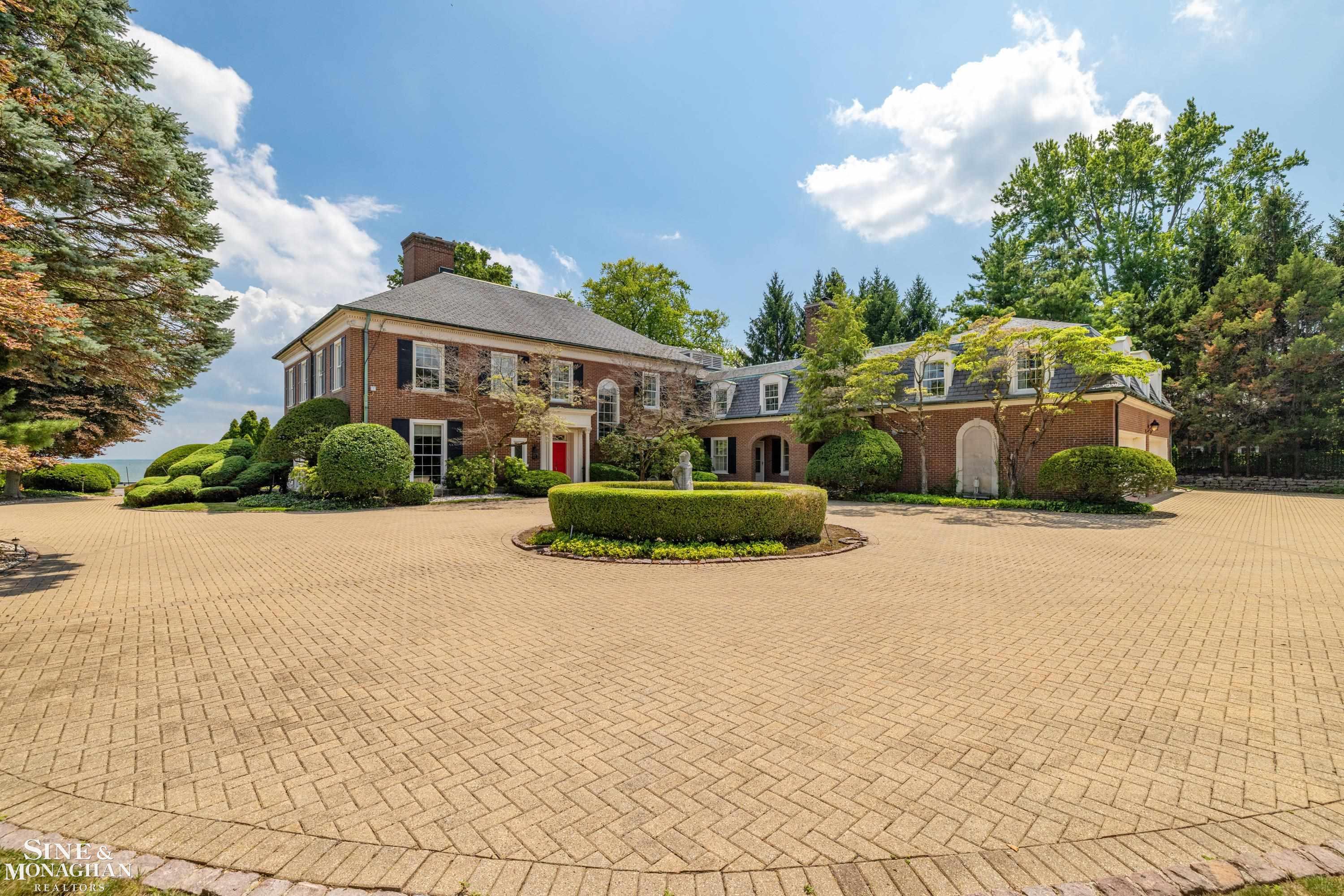 105 Lake Shore Road Grosse Pointe, MI 48236 - Photo 79 of 98 50217830-1258fa27-31db-4667-9160-267e8b6599d1.JPG