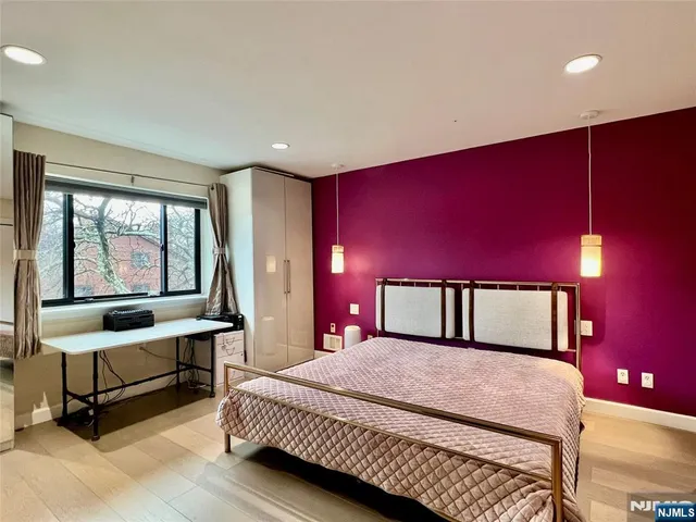 $3,600 | 195 Sandcastle Key, Secaucus, NJ 07094