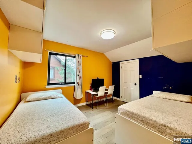 $3,600 | 195 Sandcastle Key, Secaucus, NJ 07094