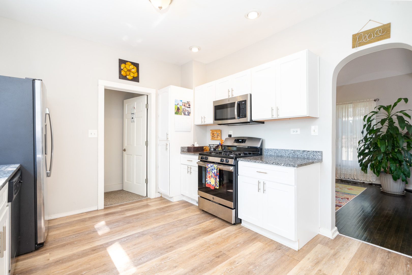56 Cherry Hill Road Joliet, IL 60433 - Photo 5 of 36 Gallery Image 5