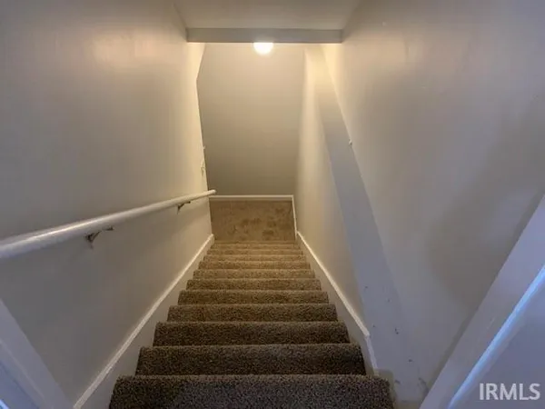 $2,360 | 1116 South Park Avenue, Bloomington, IN 47401