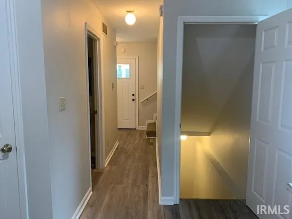 $2,400 | 1116 South Park Avenue, Bloomington, IN 47401