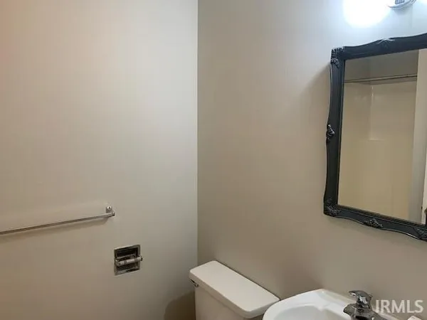 $2,400 | 1116 South Park Avenue, Bloomington, IN 47401