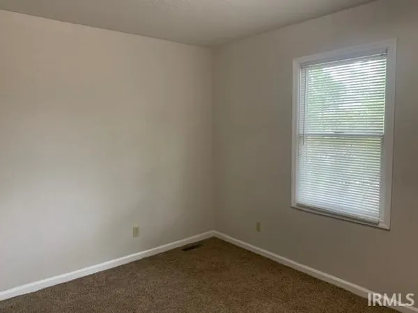 $2,360 | 1116 South Park Avenue, Bloomington, IN 47401