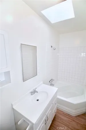$1,595 | 6951 Simpson Avenue, Unit 12, North Hollywood, CA 91605