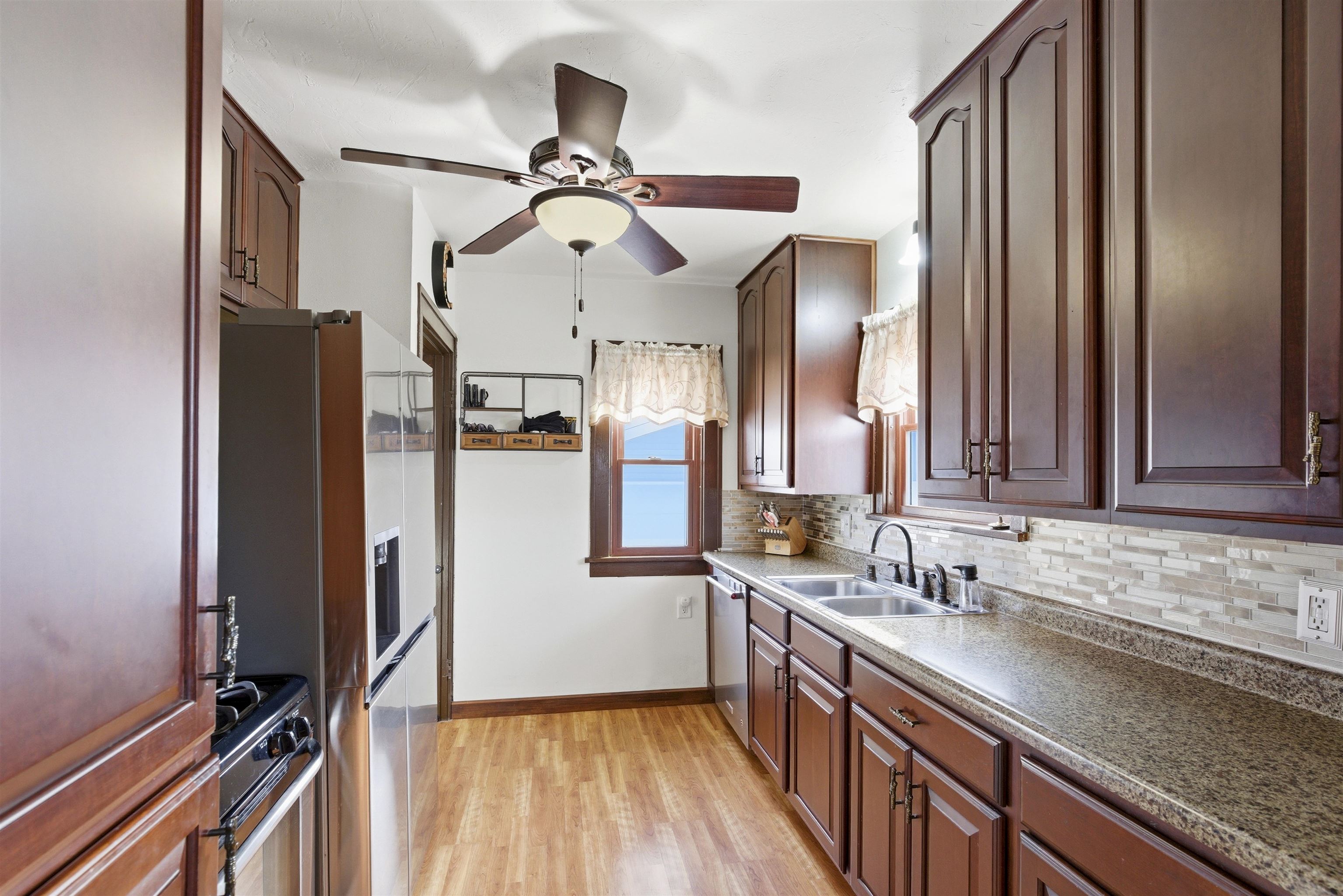 1314 North Harriman Street Appleton, WI 54911 - Photo 11 of 35