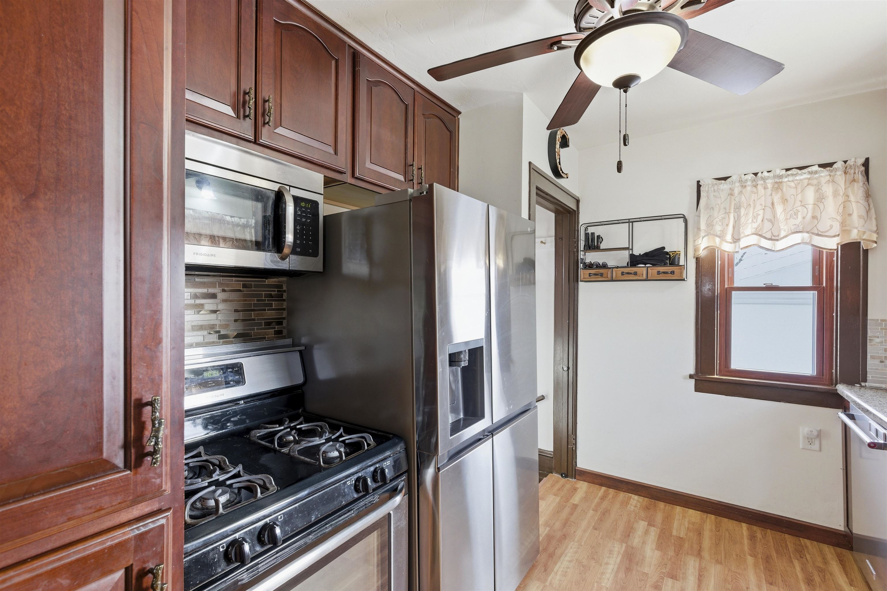 1314 North Harriman Street Appleton, WI 54911 - Photo 12 of 35