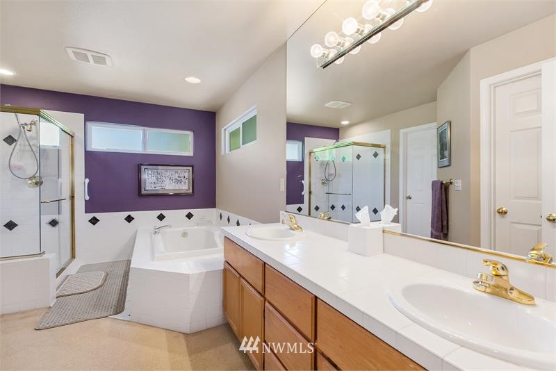 18911 2nd Place West Bothell, WA 98012 - Photo 11 of 17