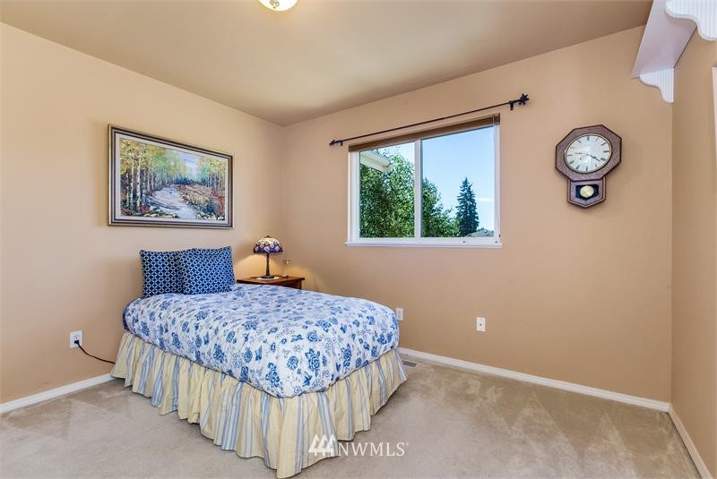 18911 2nd Place West Bothell, WA 98012 - Photo 12 of 17