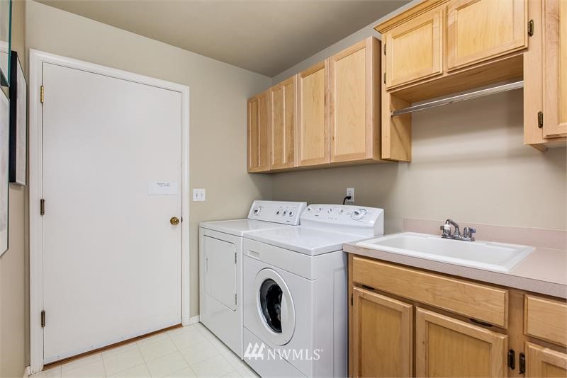 18911 2nd Place West Bothell, WA 98012 - Photo 15 of 17