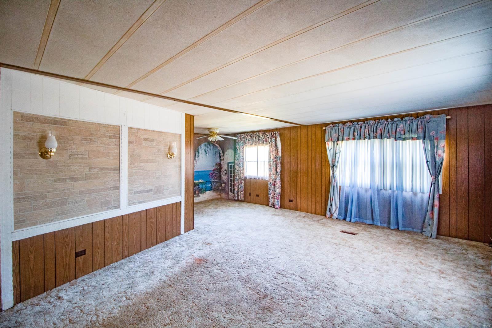 210 Fulton Street Gillespie, IL 62033 - Photo 20 of 44