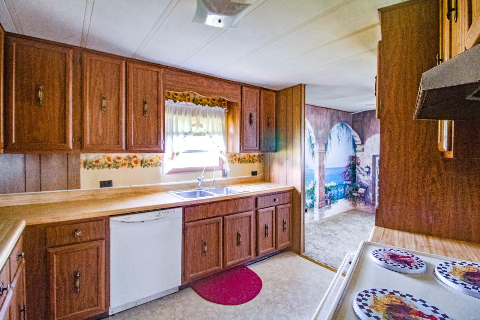 210 Fulton Street Gillespie, IL 62033 - Photo 26 of 44