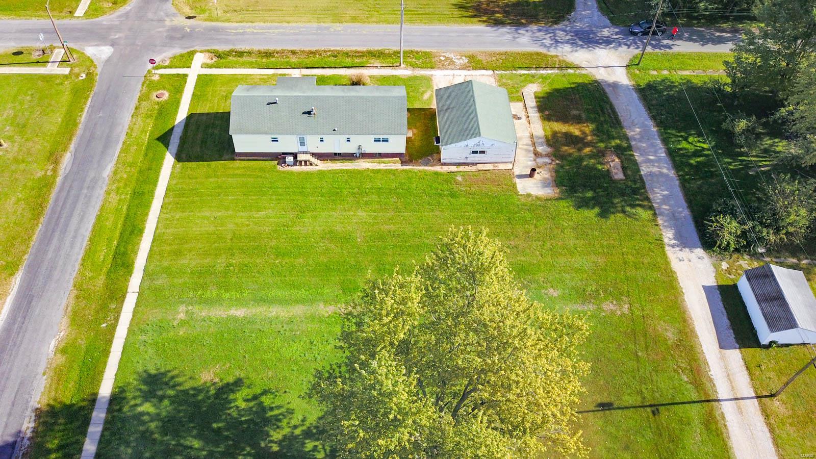 210 Fulton Street Gillespie, IL 62033 - Photo 39 of 44